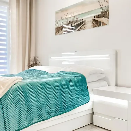 Appartement Horyzont - Navigator- Mozliwosc Wykupienia Sniadan!!!