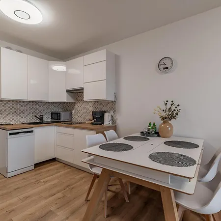 Appartement Horyzont - Navigator- Mozliwosc Wykupienia Sniadan!!!