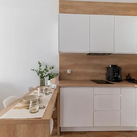 Horyzont - Navigator- Mozliwosc Wykupienia Sniadan!!! Appartement